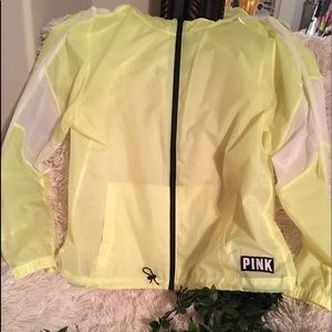 Women’s Wind Breaker